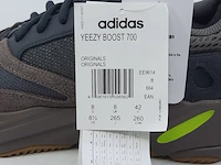 Paar sneakers, maat 42 adidas, yeezy boost 700 ee9614 - afbeelding 5 van  9