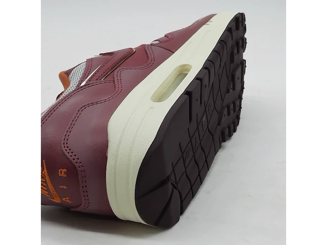 Paar sneakers, maat 42, nike, air max 1 do9549-001 - afbeelding 2 van  11