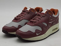 Paar sneakers, maat 42, nike, air max 1 do9549-001 - afbeelding 1 van  11