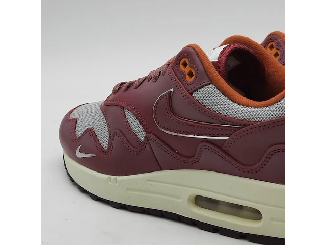 Paar sneakers, maat 42, nike, air max 1 do9549-001 - afbeelding 9 van  11