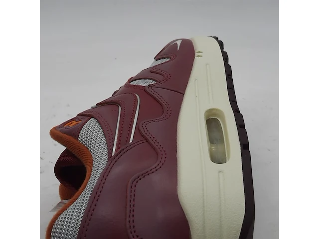 Paar sneakers, maat 42, nike, air max 1 do9549-001 - afbeelding 11 van  11