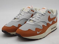 Paar sneakers, maat 42, nike, air max one dh1348-001 - afbeelding 1 van  10