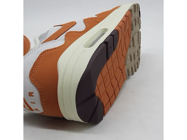 Paar sneakers, maat 42, nike, air max one dh1348-001 - afbeelding 10 van  10