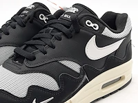 Paar sneakers, maat 42, nike, air max one dq0299-001 - afbeelding 4 van  10