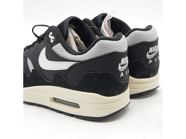 Paar sneakers, maat 42, nike, air max one dq0299-001 - afbeelding 7 van  10