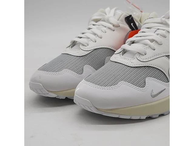 Paar sneakers, maat 42, nike, air max one dq0299-100 - afbeelding 4 van  11