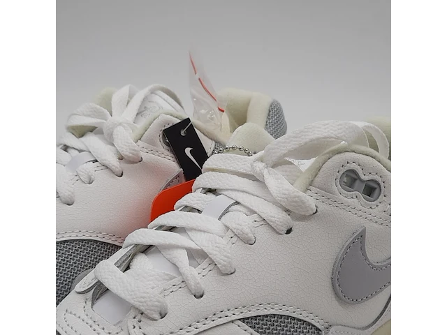 Paar sneakers, maat 42, nike, air max one dq0299-100 - afbeelding 6 van  11