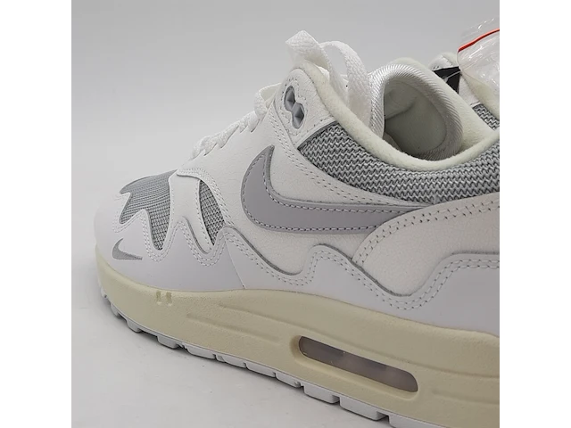 Paar sneakers, maat 42, nike, air max one dq0299-100 - afbeelding 9 van  11