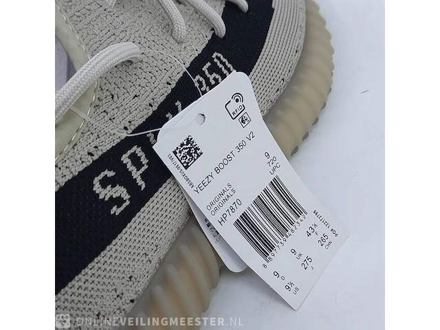 Paar sneakers, maat 43 1/3 adidas, yeezy boost 350 v2 - afbeelding 8 van  10