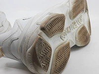 Paar sneakers, maat 43, balenciaga, triple s - afbeelding 2 van  10