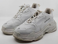 Paar sneakers, maat 43, balenciaga, triple s - afbeelding 1 van  10