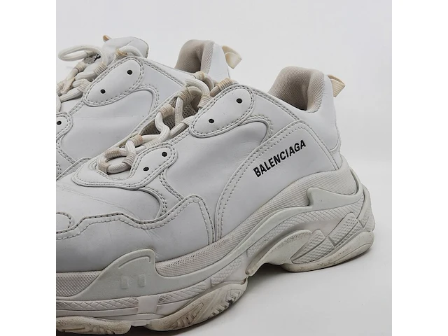 Paar sneakers, maat 43, balenciaga, triple s - afbeelding 4 van  10