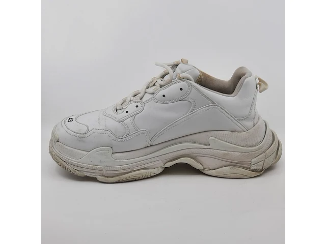 Paar sneakers, maat 43, balenciaga, triple s - afbeelding 6 van  10