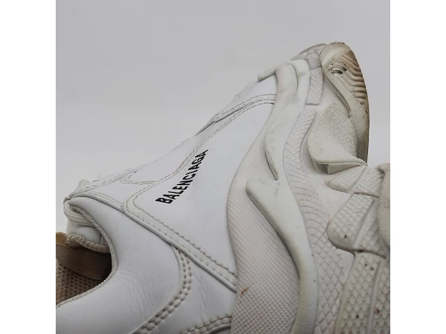 Paar sneakers, maat 43, balenciaga, triple s - afbeelding 10 van  10