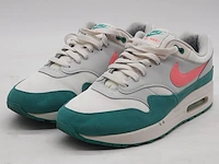 Paar sneakers, maat 43, nike, air max 1 ah8145-106 - afbeelding 1 van  12