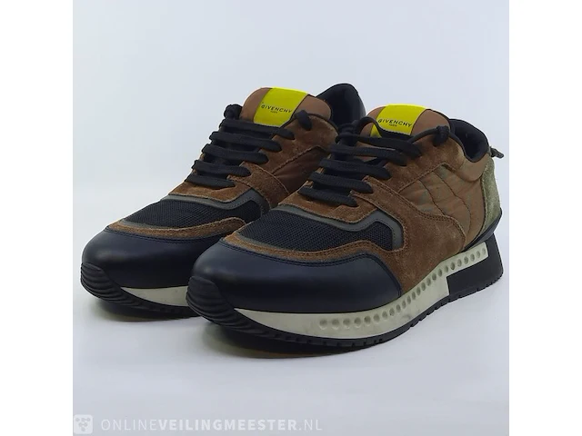 Paar sneakers, maat 44 1/2 givenchy - afbeelding 1 van  11