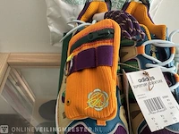 Paar sneakers maat 44 adidas originals x sean wotherspoon, superturf adventure - afbeelding 10 van  10