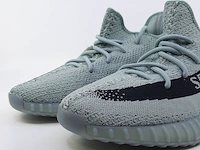 Paar sneakers, maat 44 adidas, yeezy boost 350 v2 hq2060 - afbeelding 3 van  10