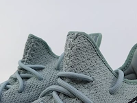 Paar sneakers, maat 44 adidas, yeezy boost 350 v2 hq2060 - afbeelding 5 van  10
