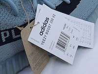 Paar sneakers, maat 44 adidas, yeezy boost 350 v2 hq2060 - afbeelding 8 van  10