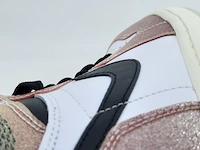 Paar sneakers, maat 44 nike, air jordan 1 retro high og sp da2728-100 - afbeelding 2 van  29
