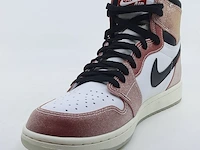 Paar sneakers, maat 44 nike, air jordan 1 retro high og sp da2728-100 - afbeelding 6 van  29