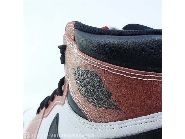 Paar sneakers, maat 44 nike, air jordan 1 retro high og sp da2728-100 - afbeelding 16 van  29