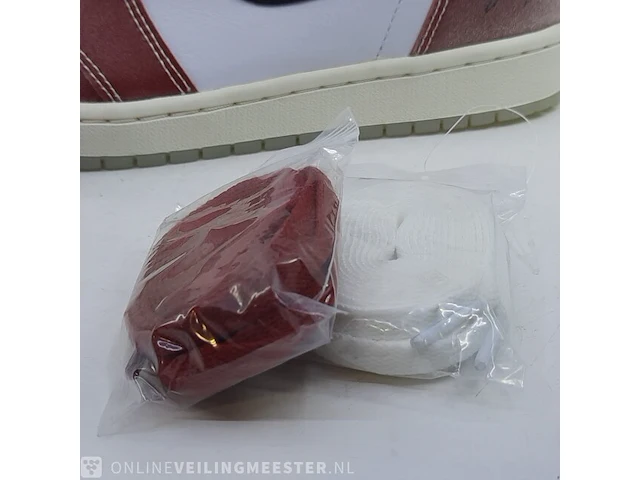 Paar sneakers, maat 44 nike, air jordan 1 retro high og sp da2728-100 - afbeelding 19 van  29