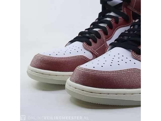 Paar sneakers, maat 44 nike, air jordan 1 retro high og sp da2728-100 - afbeelding 22 van  29