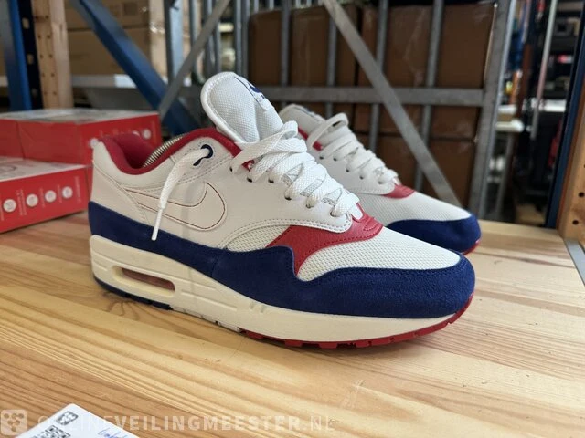Paar sneakers maat 44 nike, air max 1 - afbeelding 2 van  5
