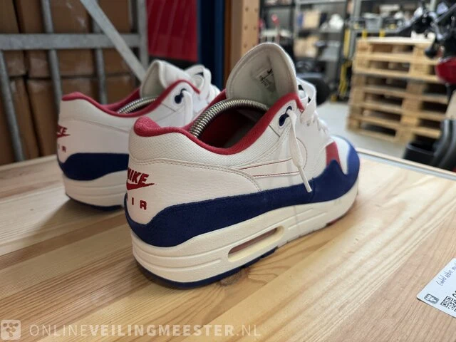 Paar sneakers maat 44 nike, air max 1 - afbeelding 4 van  5