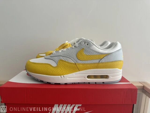 Paar sneakers maat 44 nike, air max 1 - afbeelding 2 van  5