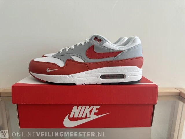 Paar sneakers maat 44 nike, air max 1 - afbeelding 1 van  7