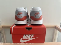 Paar sneakers maat 44 nike, air max 1 - afbeelding 3 van  7