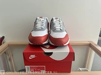Paar sneakers maat 44 nike, air max 1 - afbeelding 4 van  7