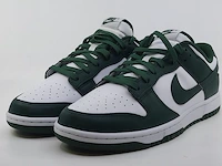 Paar sneakers, maat 44 nike, dunk low retro - dd1391-100 - afbeelding 1 van  10