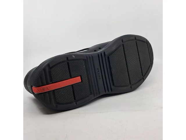 Paar sneakers, maat 44, prada - afbeelding 8 van  8