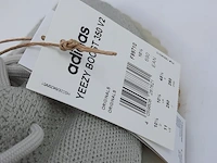 Paar sneakers, maat 45 1/3 adidas, yeezy boost 350 v2 f99710 - afbeelding 9 van  11