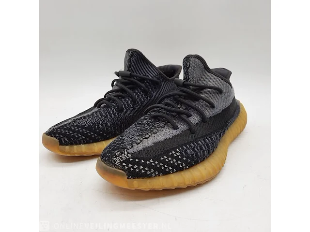 Paar sneakers, maat 45 1/3 adidas, yeezy boost fz5000 - afbeelding 1 van  8