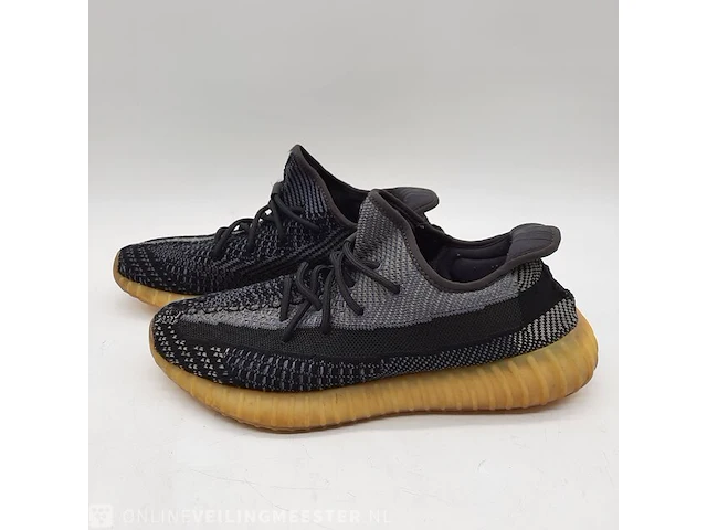 Paar sneakers, maat 45 1/3 adidas, yeezy boost fz5000 - afbeelding 4 van  8