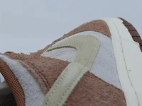 Paar sneakers, maat 45 nike, dunk low retro prm - dd1390-100 - afbeelding 9 van  10