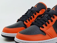Paar sneakers, maat 46 nike, air jordan 1 low se - afbeelding 3 van  10