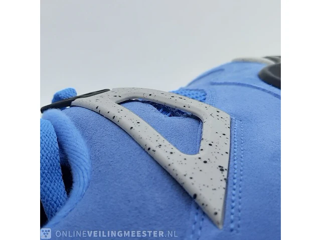 Paar sneakers, maat 47 1/2 air jordan, air jordan 4 retro - ct8527-400 - afbeelding 3 van  23
