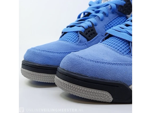 Paar sneakers, maat 47 1/2 air jordan, air jordan 4 retro - ct8527-400 - afbeelding 17 van  23