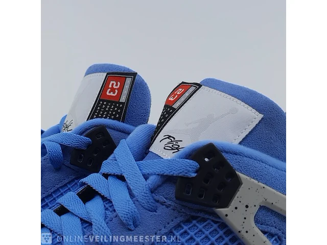 Paar sneakers, maat 47 1/2 air jordan, air jordan 4 retro - ct8527-400 - afbeelding 19 van  23