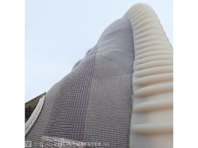 Paar sneakers, maat 47 1/3 adidas, yeezy boost 350 v2 gw2871 - afbeelding 2 van  11
