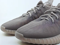 Paar sneakers, maat 47 1/3 adidas, yeezy boost 350 v2 gw2871 - afbeelding 4 van  11
