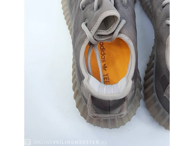 Paar sneakers, maat 47 1/3 adidas, yeezy boost 350 v2 gw2871 - afbeelding 9 van  11