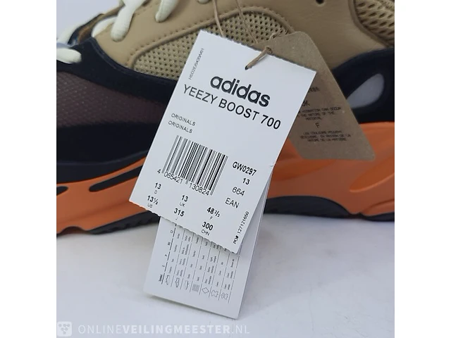 Paar sneakers, maat 48 2/3 adidas, yeezy boost 700 - afbeelding 5 van  9