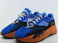 Paar sneakers, maat 48 adidas, yeezy boost 700 - gz0541 - afbeelding 1 van  11